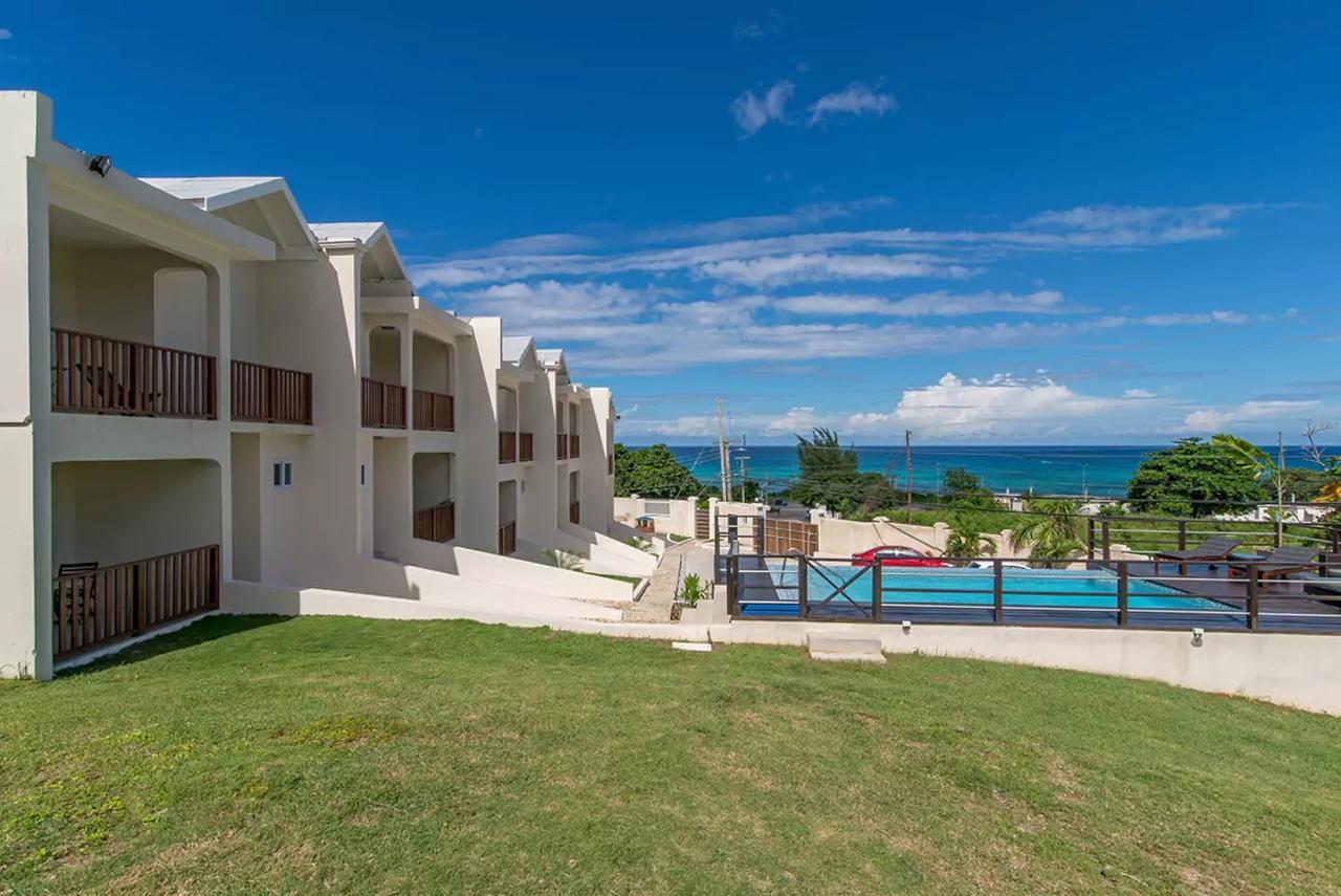 Family Complex Beside Beach W/Pool Montego Bay #1 Exterior photo