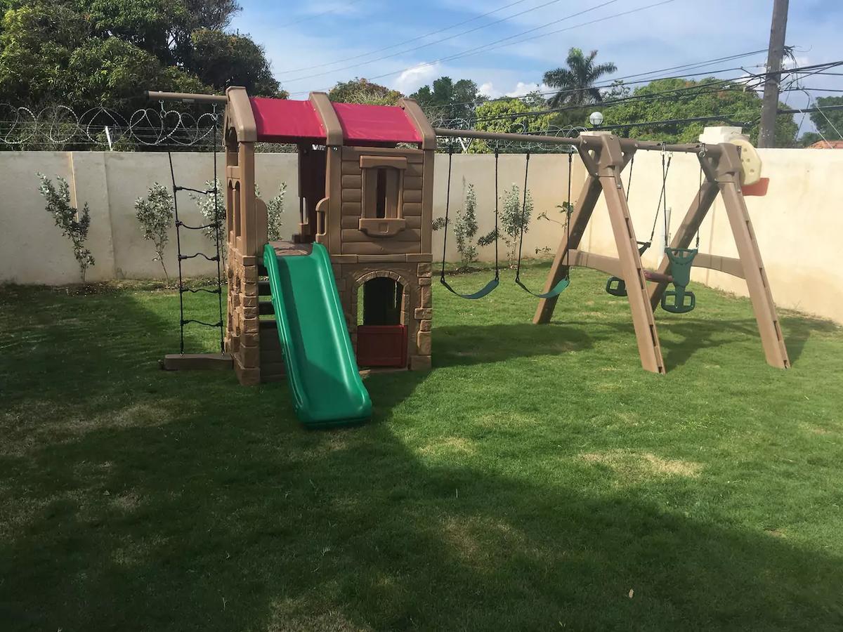 Family Complex Beside Beach W/Pool Montego Bay #1 Exterior photo
