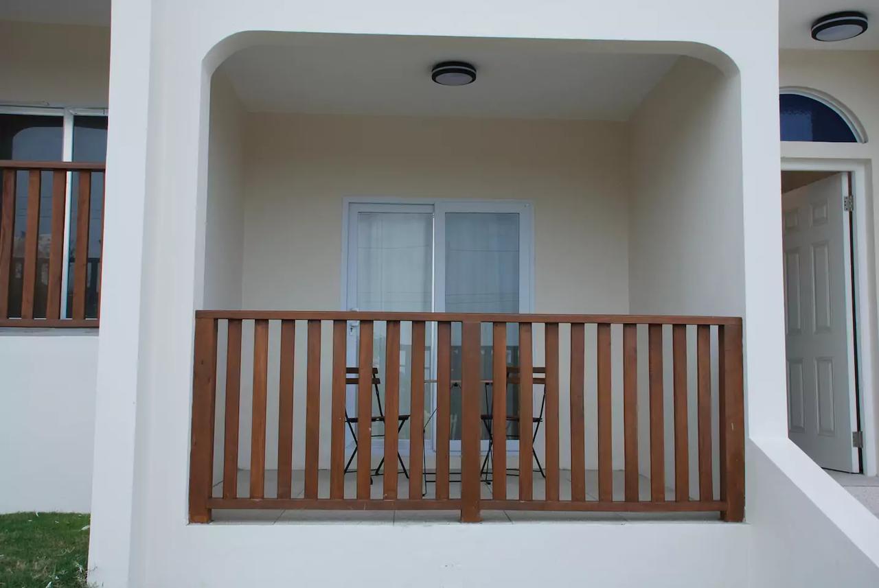Family Complex Beside Beach W/Pool Montego Bay #1 Exterior photo