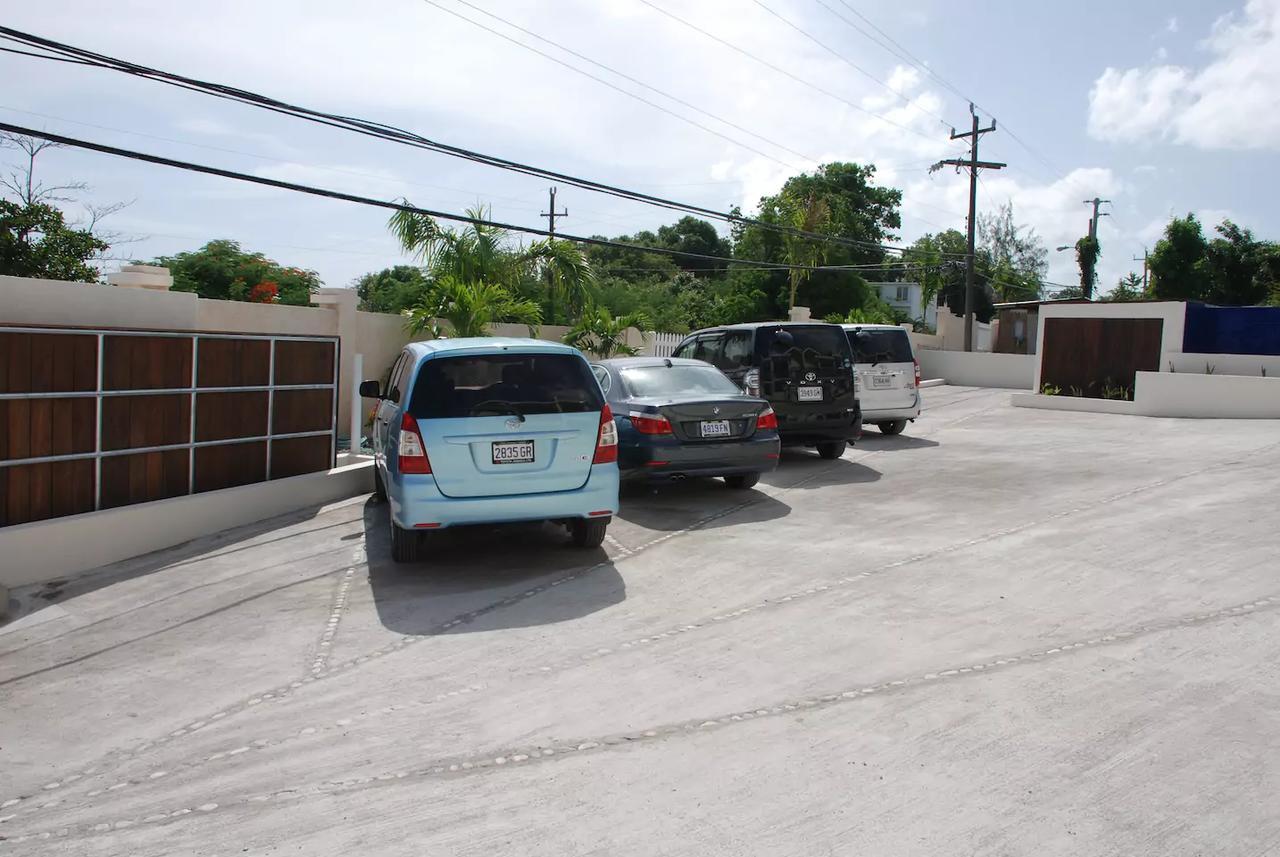 Family Complex Beside Beach W/Pool Montego Bay #1 Exterior photo
